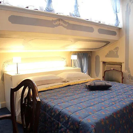 Bed & Breakfast Domus Dotti V 2*