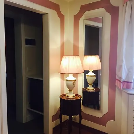 Domus Dotti V Bed & Breakfast