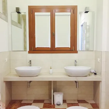 Domus Dotti V 2* Тревизо