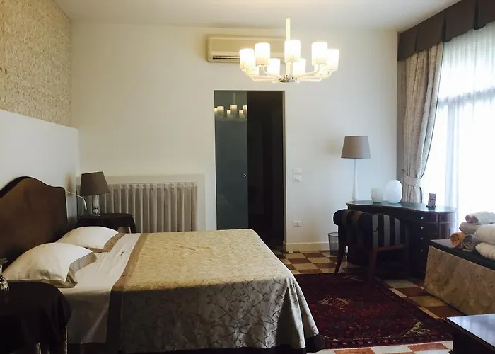 Domus Dotti V Bed & Breakfast 2*